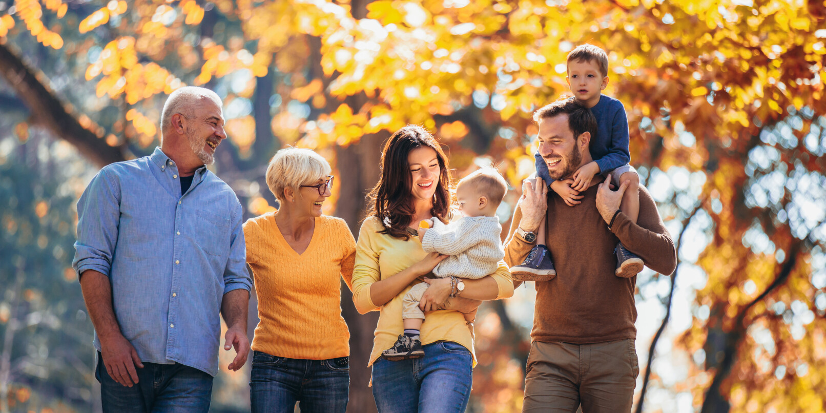 Raus in die Natur! Unsere liebsten regionalen Ausflugsziele für einen unvergesslichen Herbsttag mit der Familie. Raus in die Natur! Unsere liebsten regionalen Ausflugsziele für einen unvergesslichen Herbsttag mit der Familie.