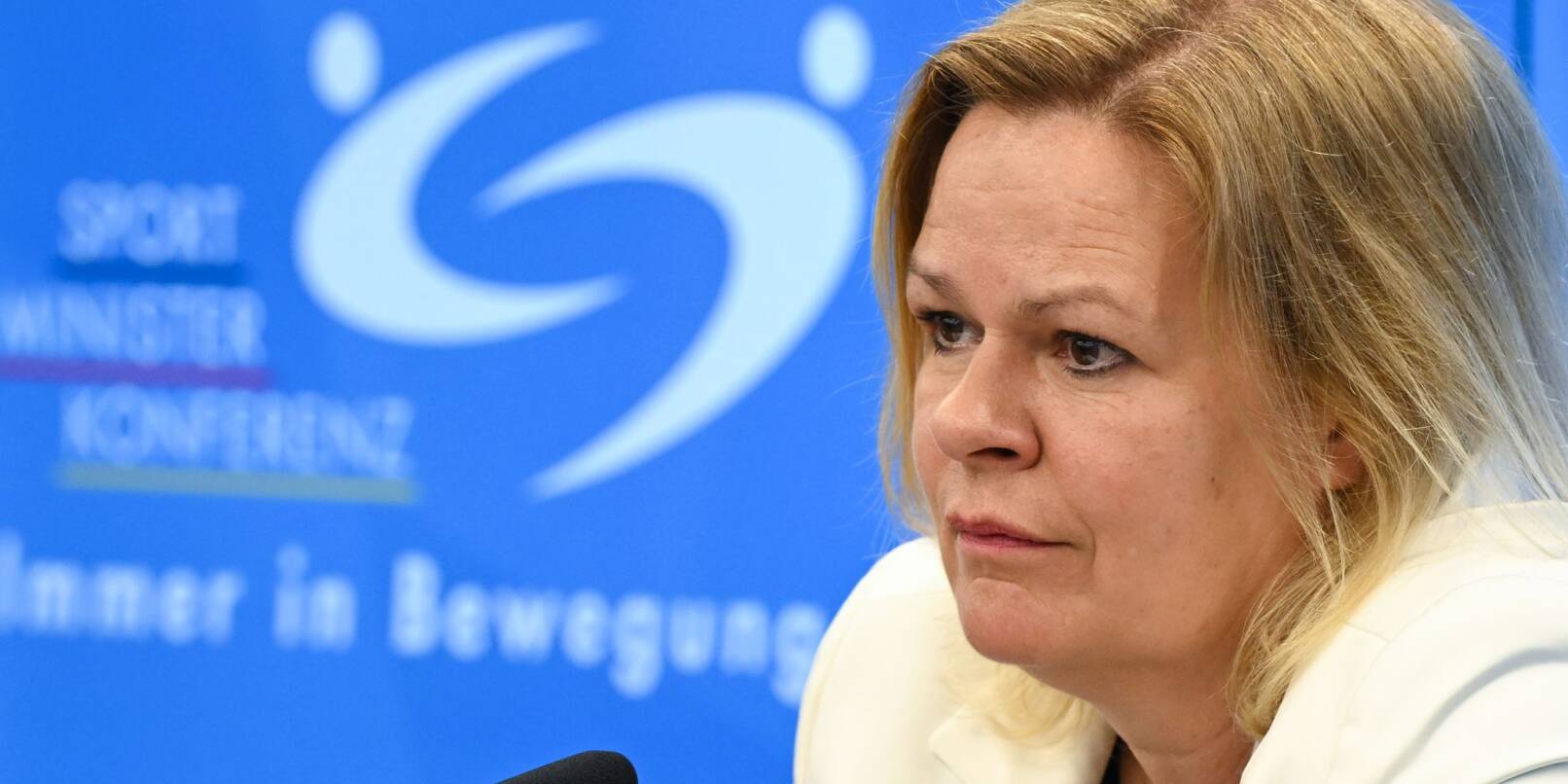 Nancy Faeser will ein Visa-Verbot für russische und belarussische Sportler durchsetzen.