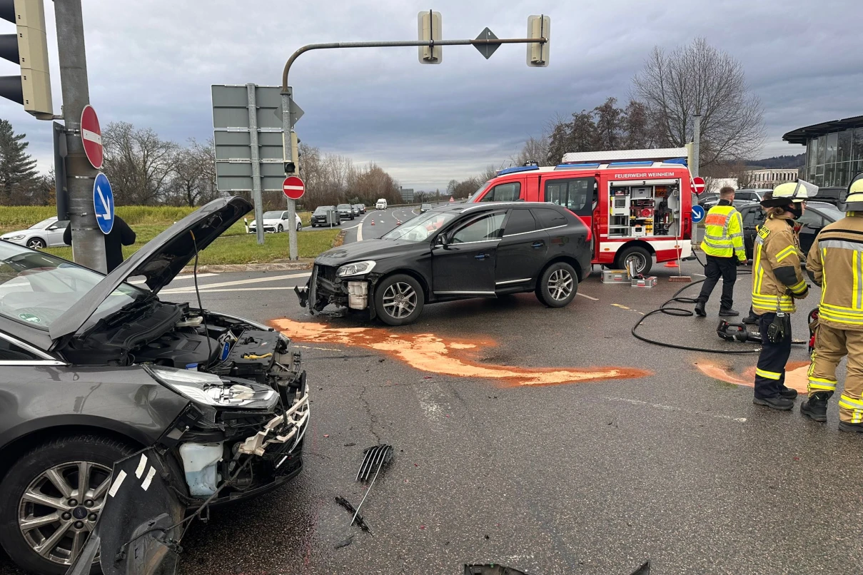 Traffic light out: Accident at Weinheim B38 intersection