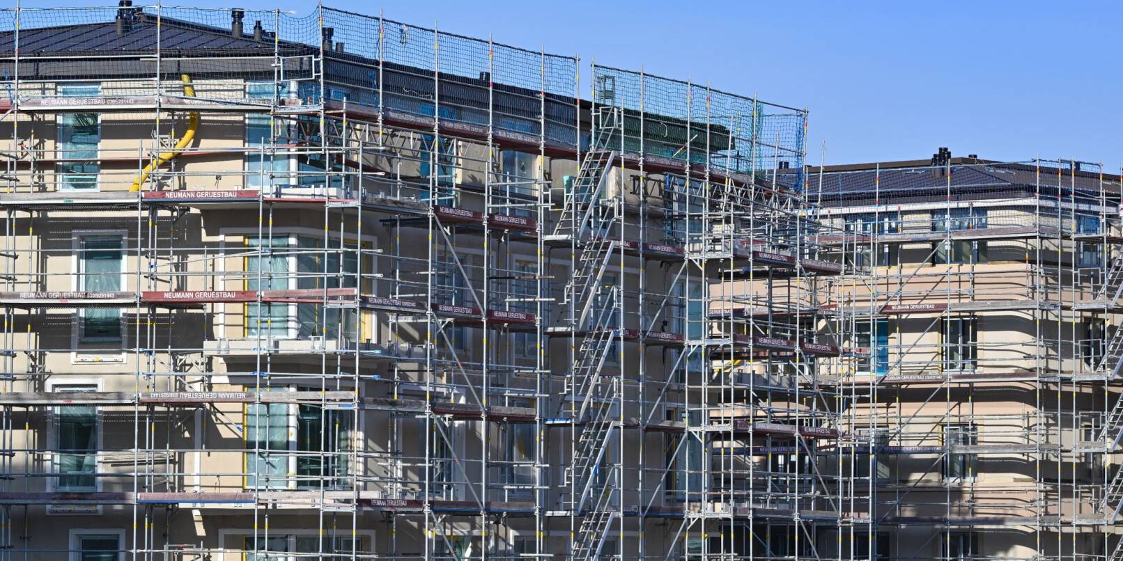 Die Zahl der Baugenehmigungen in Deutschland ist stark rückläufig.