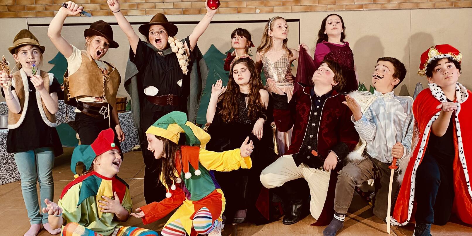Viel schauspielerisches Talent bewiesen die Grundschüler des Weinheimer Waldschule. Viel schauspielerisches Talent bewiesen die Grundschüler des Weinheimer Waldschule.