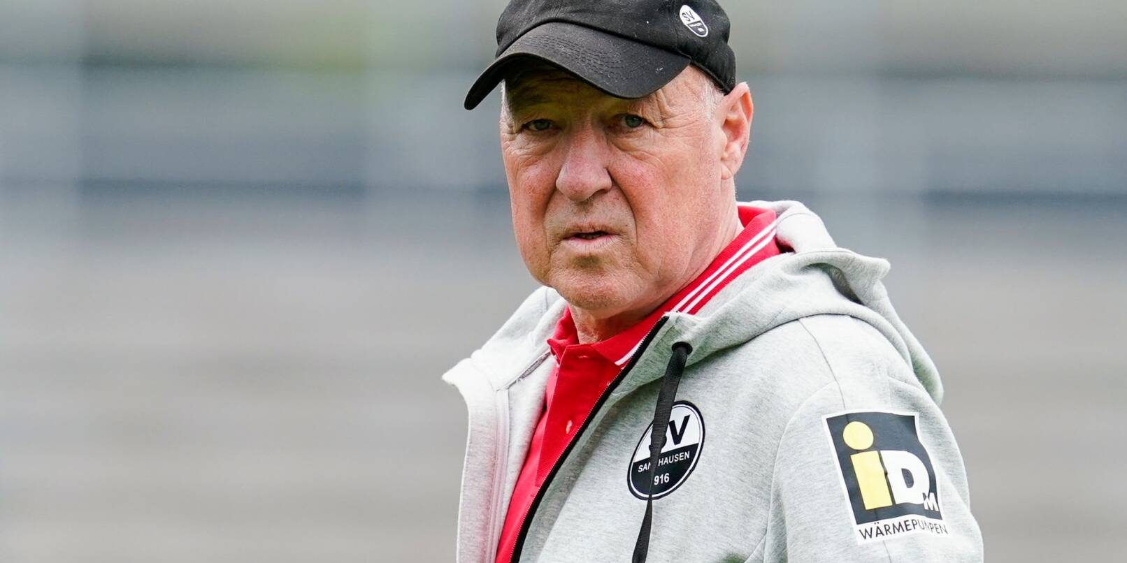 Sandhausens Trainer Gerhard Kleppinger. Sandhausens Trainer Gerhard Kleppinger.