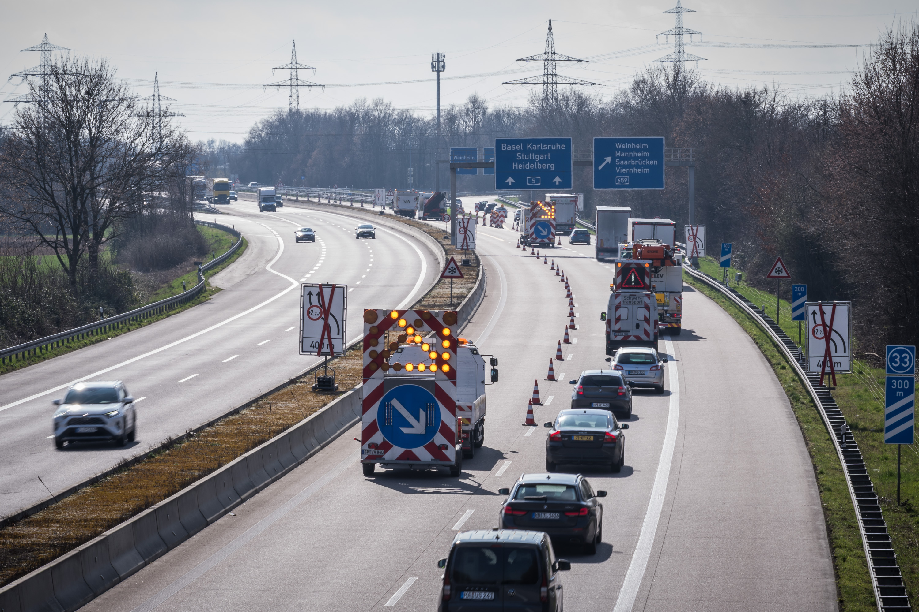A6 bei Schwetzingen: Fahrbahn Richtung Heilbronn wird erneuert
